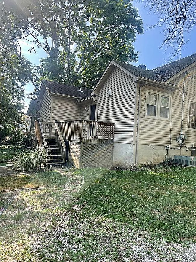Photo of 303 W Walnut St, Nicholasville, KY