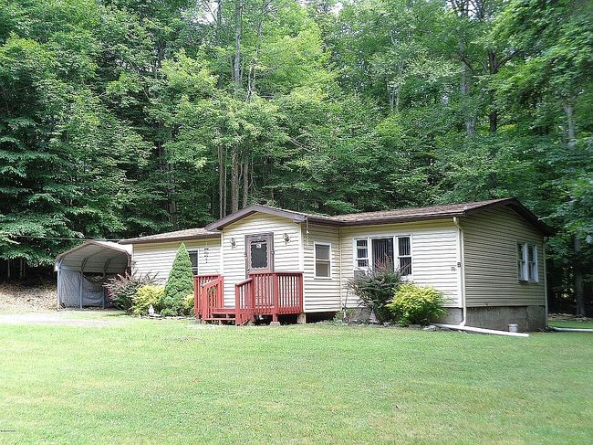 Photo of 49 Sunrise Trl, Hawley, PA