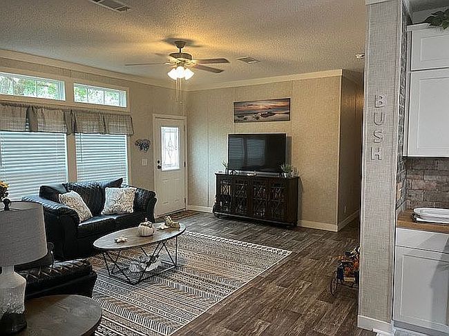 Preview of property located at 6310 W Orange Ln