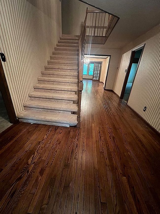 Image of 1407 Redbud Cir