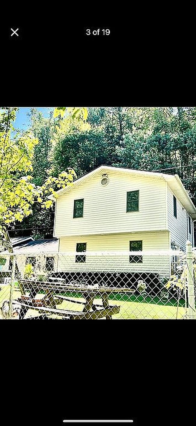 Image of 456 Armory Rd