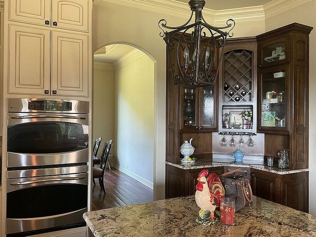 Photo of 2371 Country Club Rd W