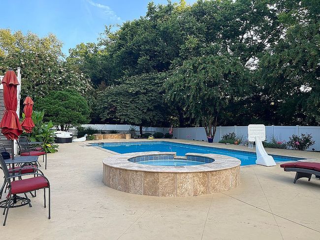 Additional photo 3 of property located at 422 Mayfield Pl