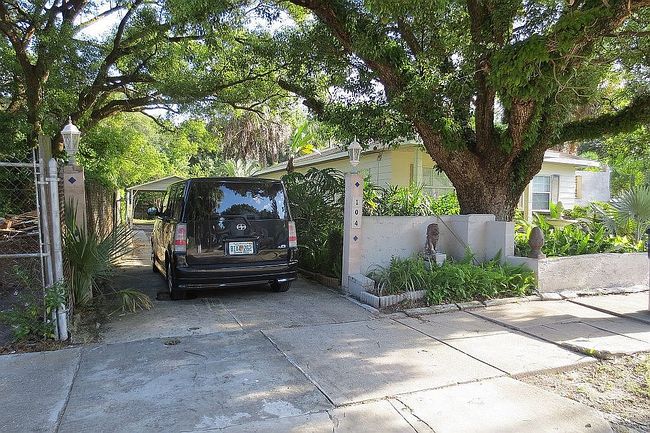 Additional photo 2 of property located at 104 W Plymouth St