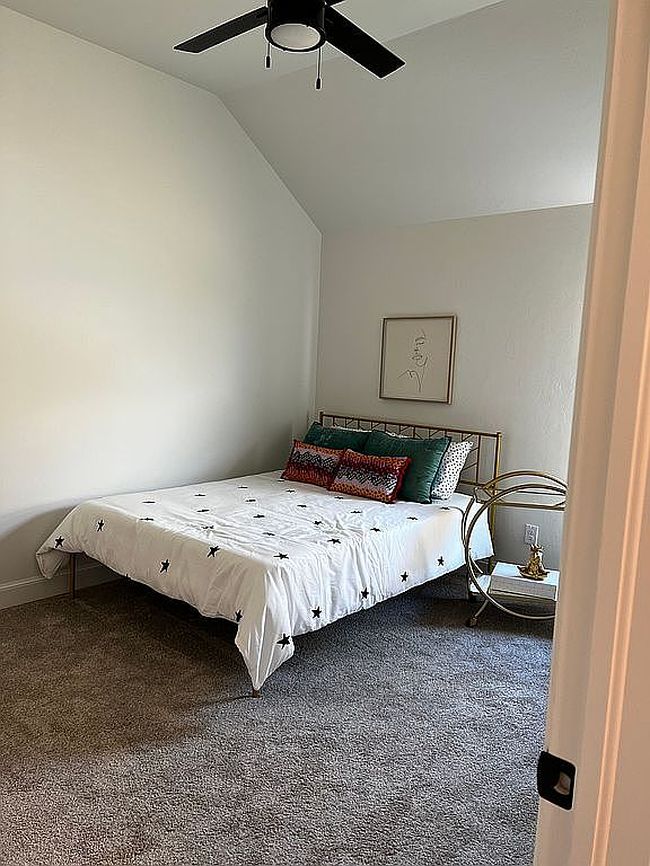 Photo of 2301 Marjorie Ln, Yukon, OK
