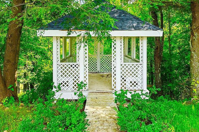 Photo of 5637 Powell Valley Rd, Big Stone Gap, VA