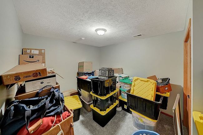 Photo of 19425 Hilltop Dr, Gretna, NE