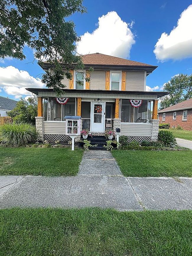 Photo of 605 S Main St