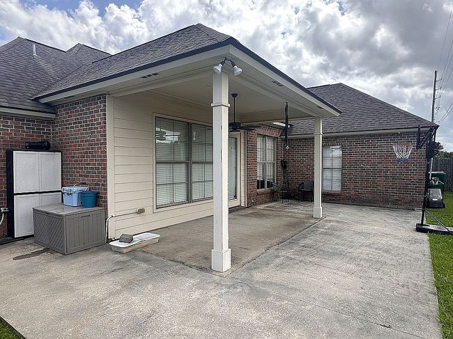 Photo of 107 Burke St, Youngsville, LA