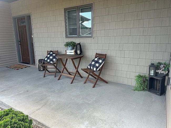 Photo of 2104 14th St, Camanche, IA