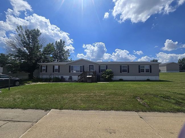 Photo of 1510 Jackson Dr, Marion, IA