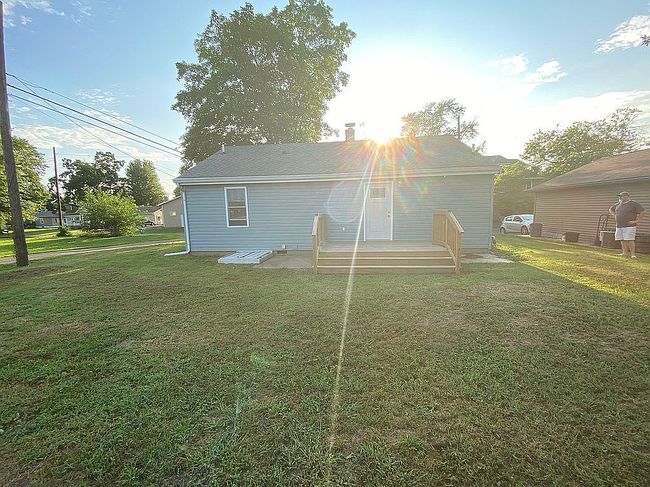 Photo of 103 S Monroe St, Mackinaw, IL