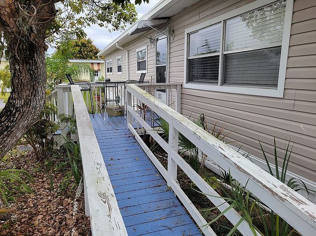Image of 800 Holiday Ct