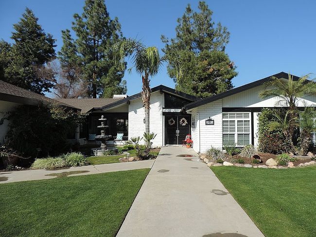 Photo of 12148 Pony Express Ln, Bakersfield, CA
