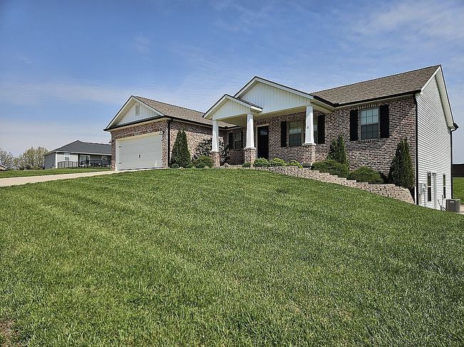 Photo of 319 Castle Leoch, Jackson, MO