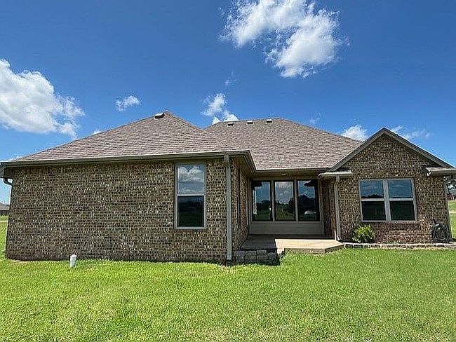 Photo of 2116 Cottonwood Ct, Prague, OK