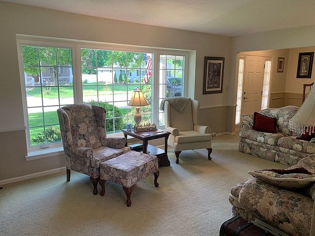 Preview of property located at 1021 E Madison St