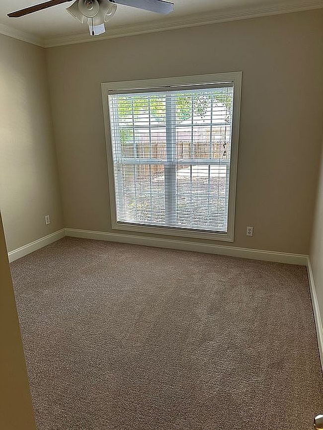 Image of 1306 Catherine Dr