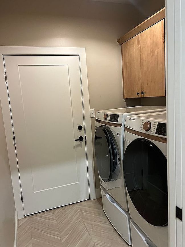 Photo of 808 Prairie View Rd