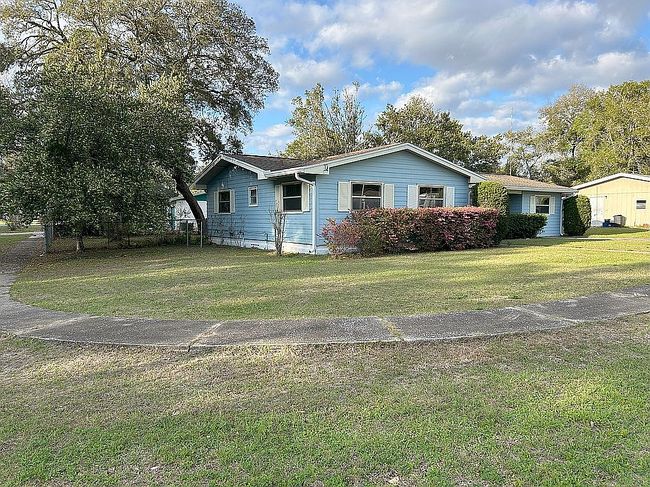 Image of 2199 W Devon Dr