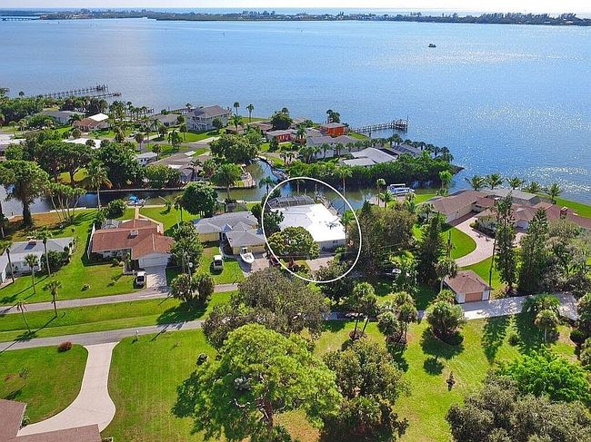 Image of 295 North Dr