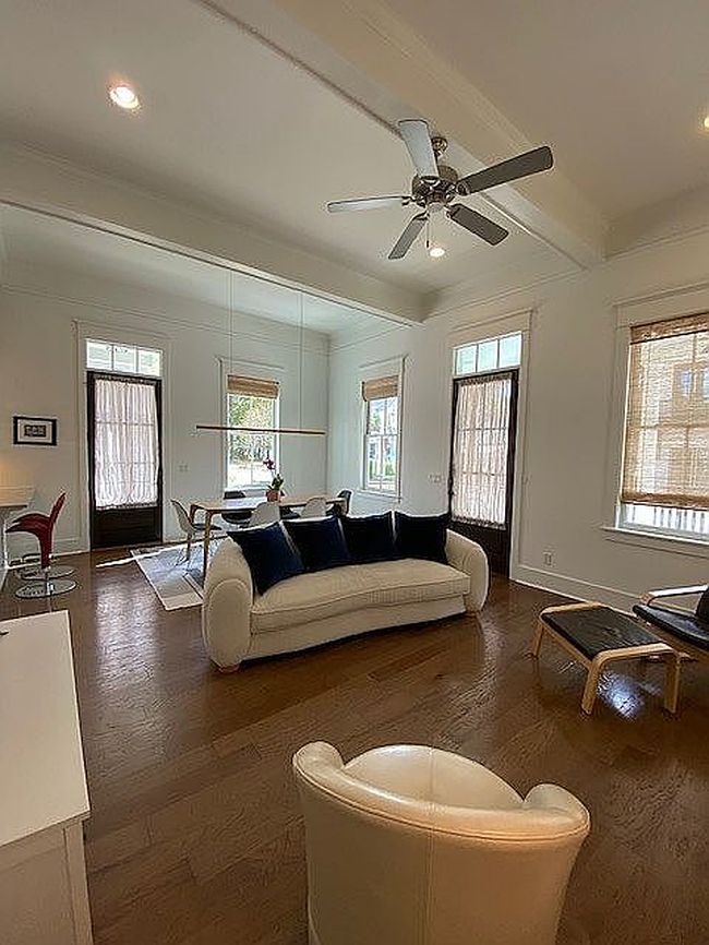 Additional photo 2 of property located at 15 Abbey Row