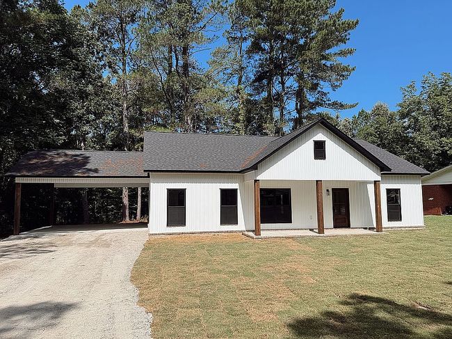 Photo of 311 Nabors Dr, Ripley, MS