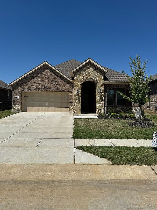 Image of 2939 Shetland Dr