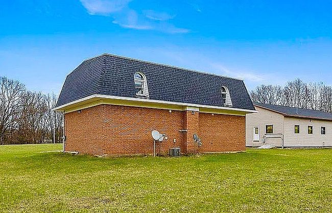 Photo of 16475 17 1/2 Mile Rd, Marshall, MI