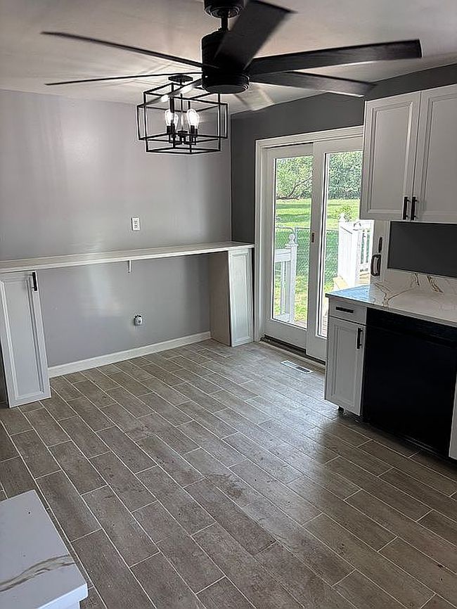 Photo of 466 N Walker St, Braidwood, IL