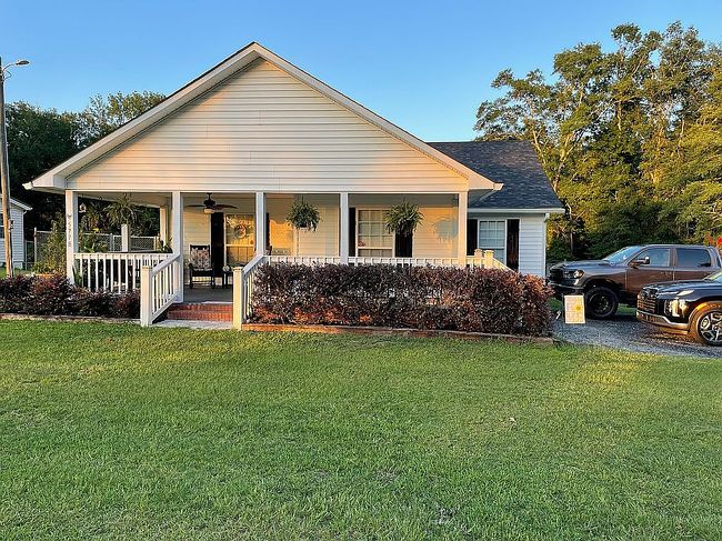 Image of 5778 Dixon Rd