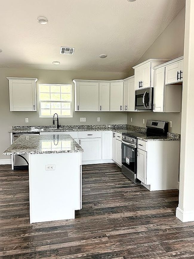 Image of 401 E Crescent St