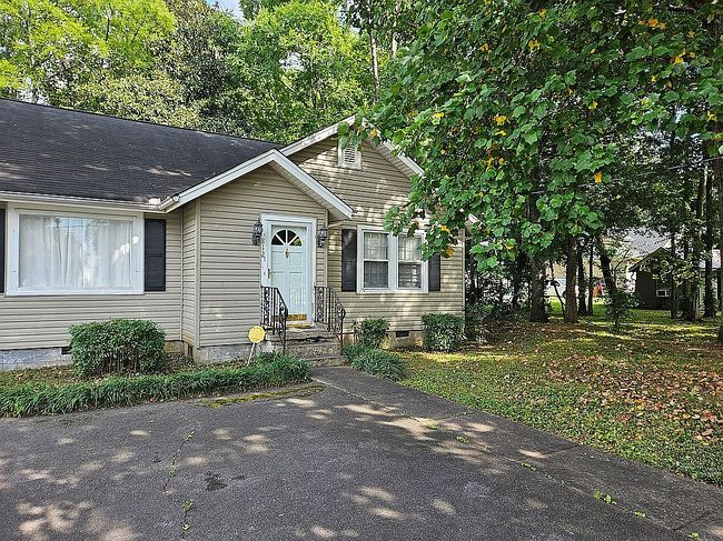 Photo of 812 Crestland Ave
