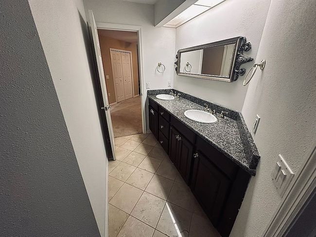 Image of 3125 Stonewater Dr