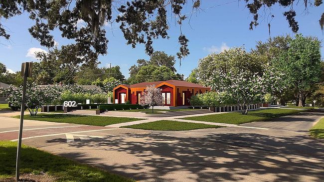 Additional photo 1 of property located at 602 Lake Como Cir