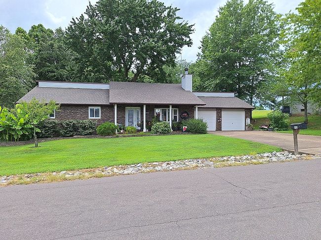 Photo of 1302 S Fosse Rd, Marion, IL