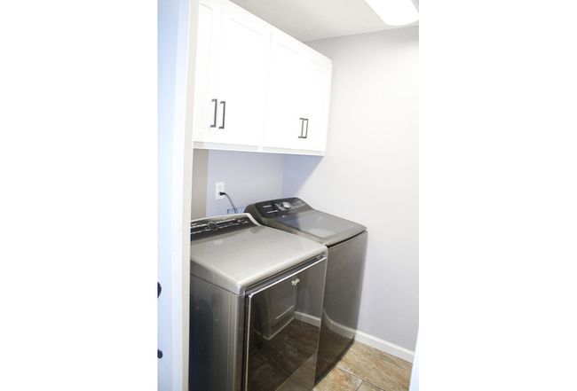 Additional photo 3 of property located at 271 Chesapeake Dr