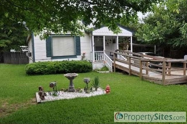 Additional photo 1 of property located at 1120 Pine St