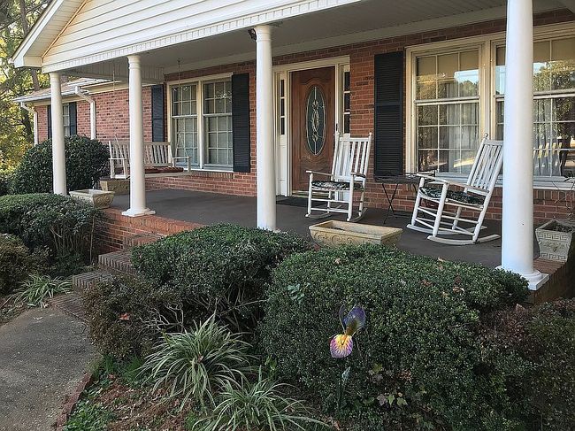Photo of 4 Barrett Ct, Mauldin, SC