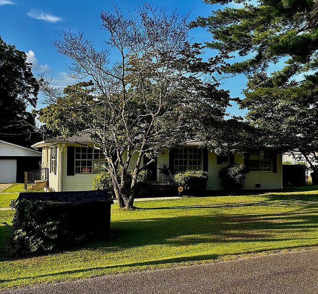 Photo of 2104 Dellee Ave