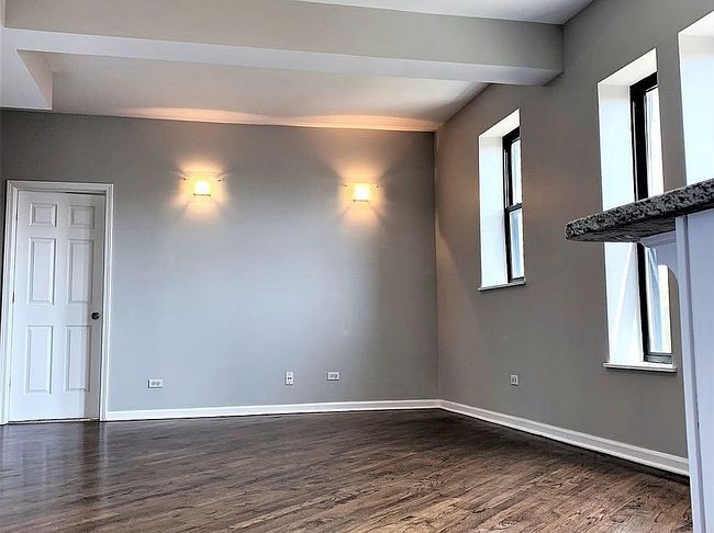Photo of 4549 S Michigan Ave Apt 3, Chicago, IL