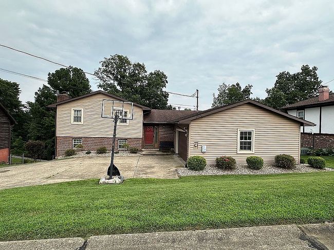 Photo of 24 Oak Cir, Parkersburg, WV