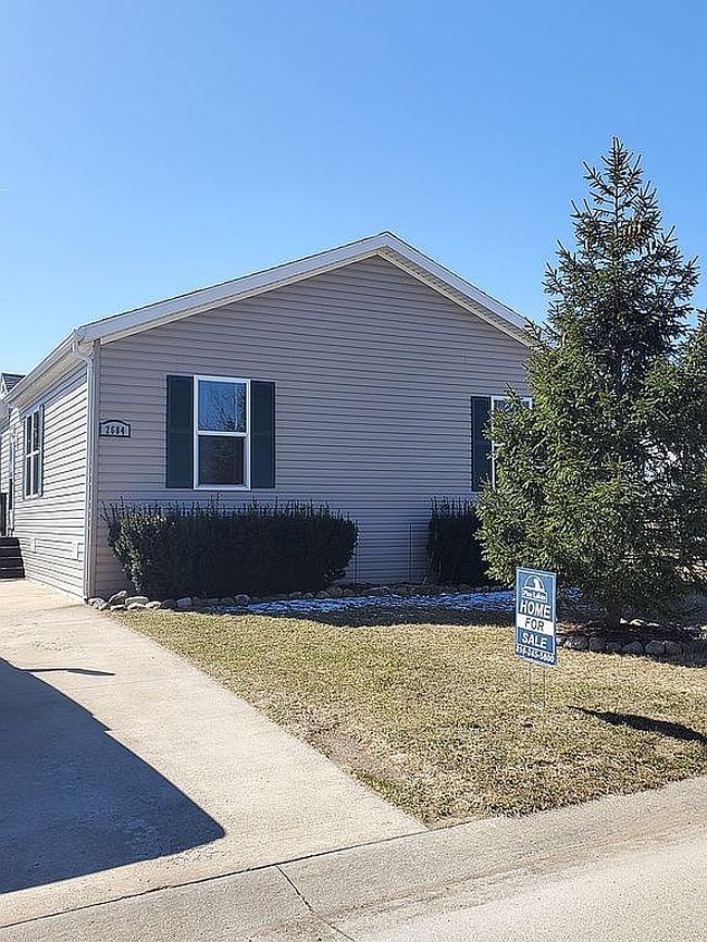 Photo of 2684 Biscayne Ct Lot 37, Lapeer, MI