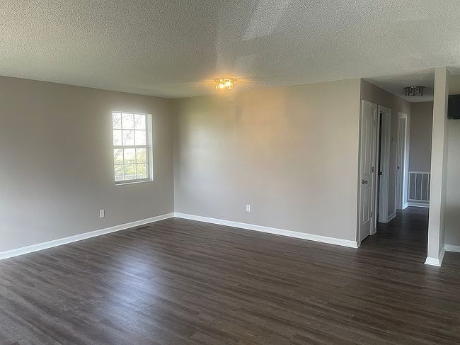 Image of 4594 Lee Dr Nw