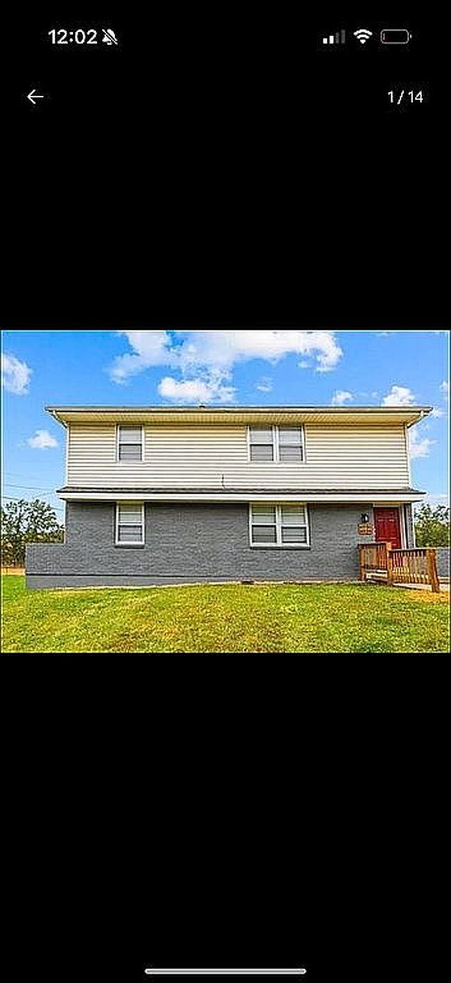 Photo of 6936 Ewing Ave