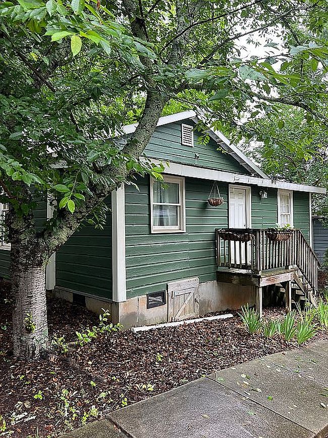 Image of 368 Barber St