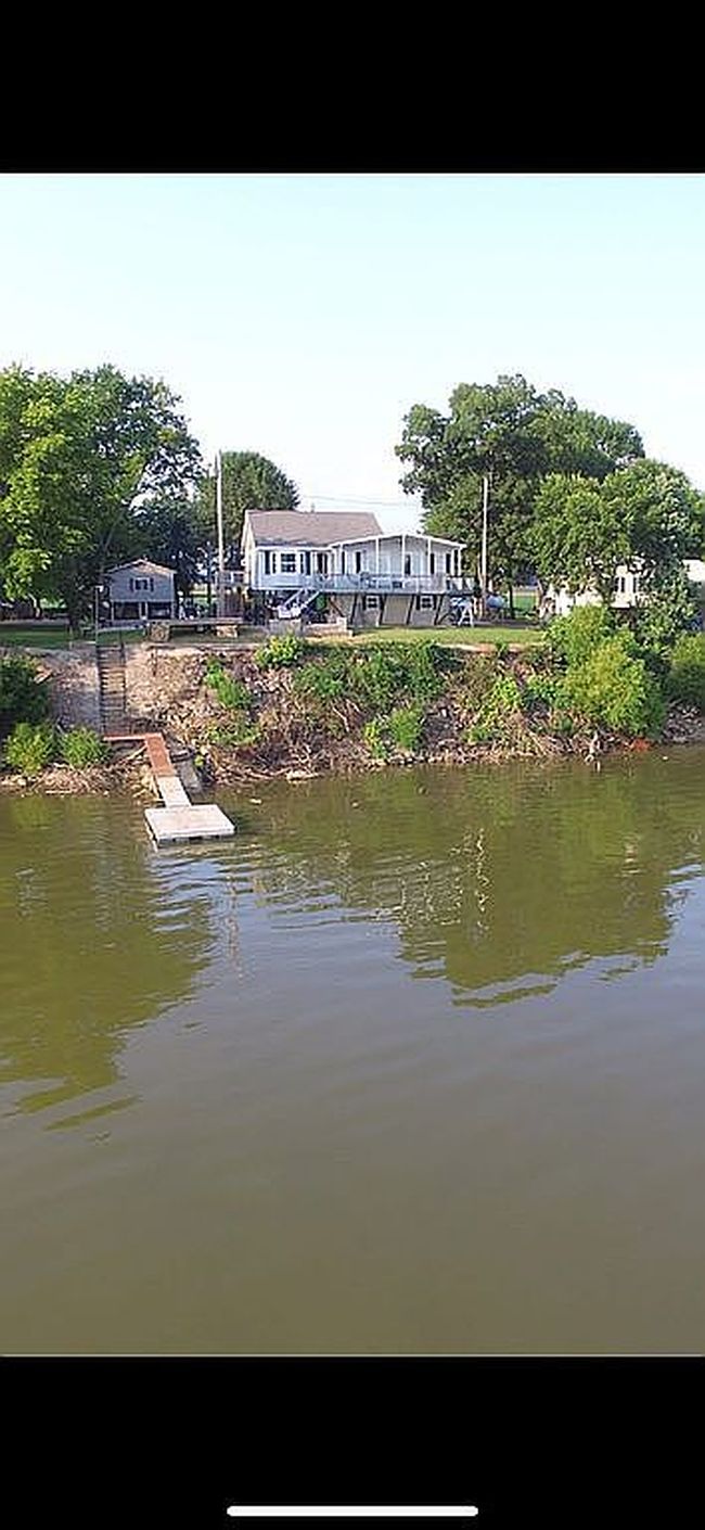 Photo of 8316 Roth Rd, Evansville, IN