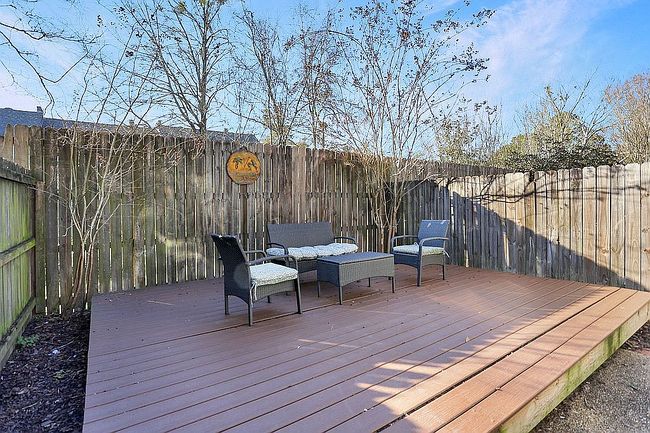 Image of 5240 Arlington Ct
