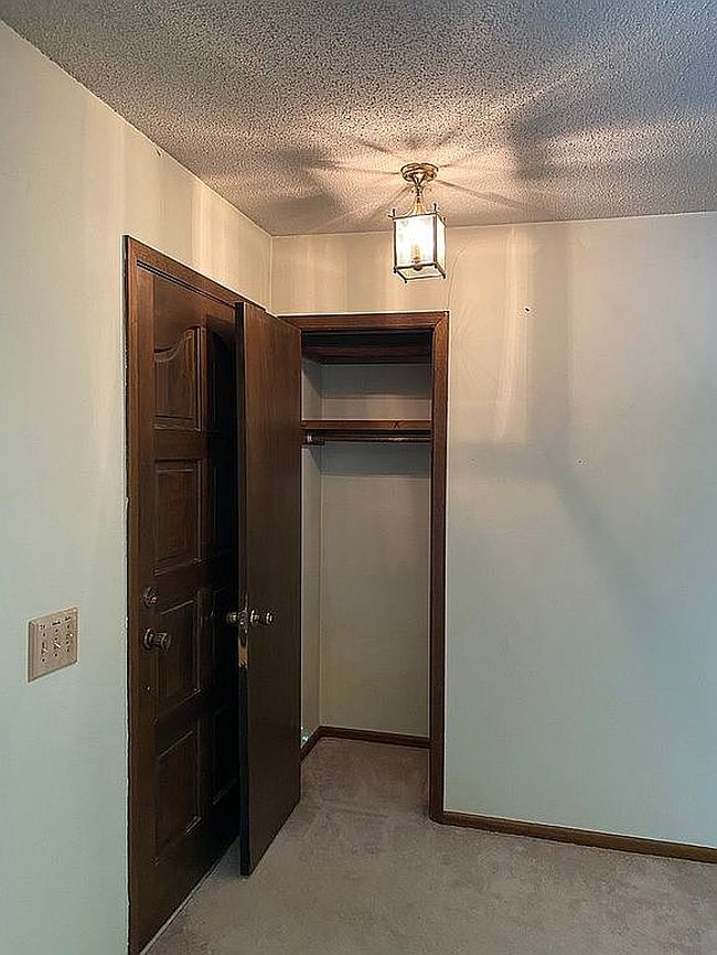 Photo of 608 S Ridge St, Yates Center, KS