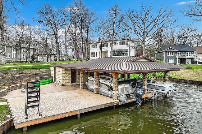Photo of 9219 E Best Ct, Effingham, IL
